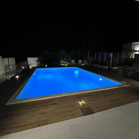 Il Marchese In Piscina Villa San Pietro in Bevagna Buitenkant foto