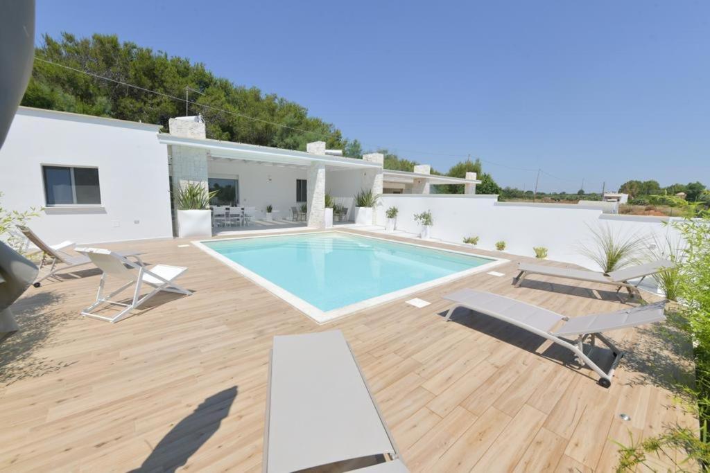 Il Marchese In Piscina Villa San Pietro in Bevagna Buitenkant foto